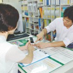 13-09-05散歩・リンゴ屋2